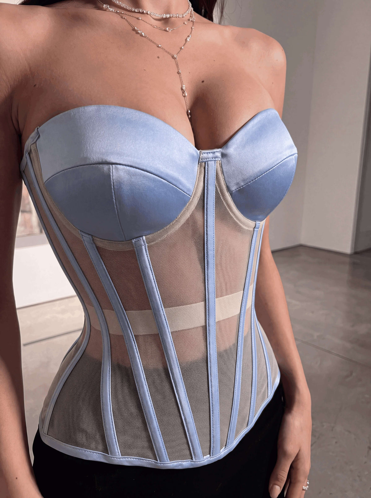Basic mesh corset